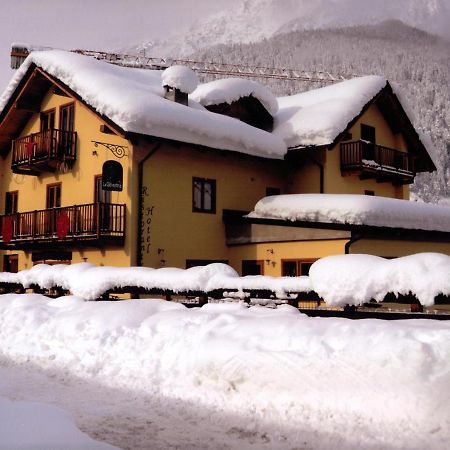 Hotel La Ginestra Cesana Torinese Εξωτερικό φωτογραφία