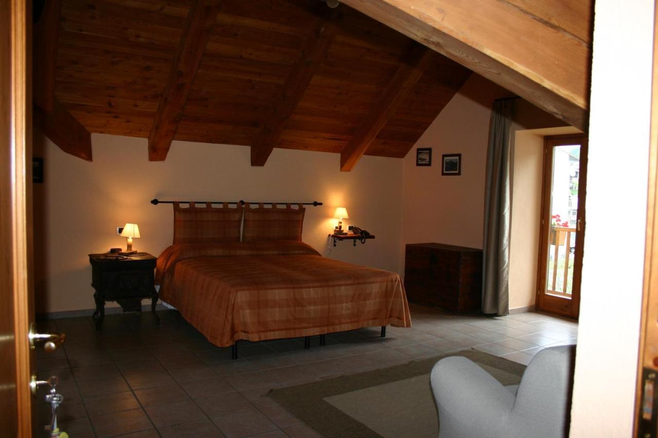 Hotel La Ginestra Cesana Torinese Εξωτερικό φωτογραφία
